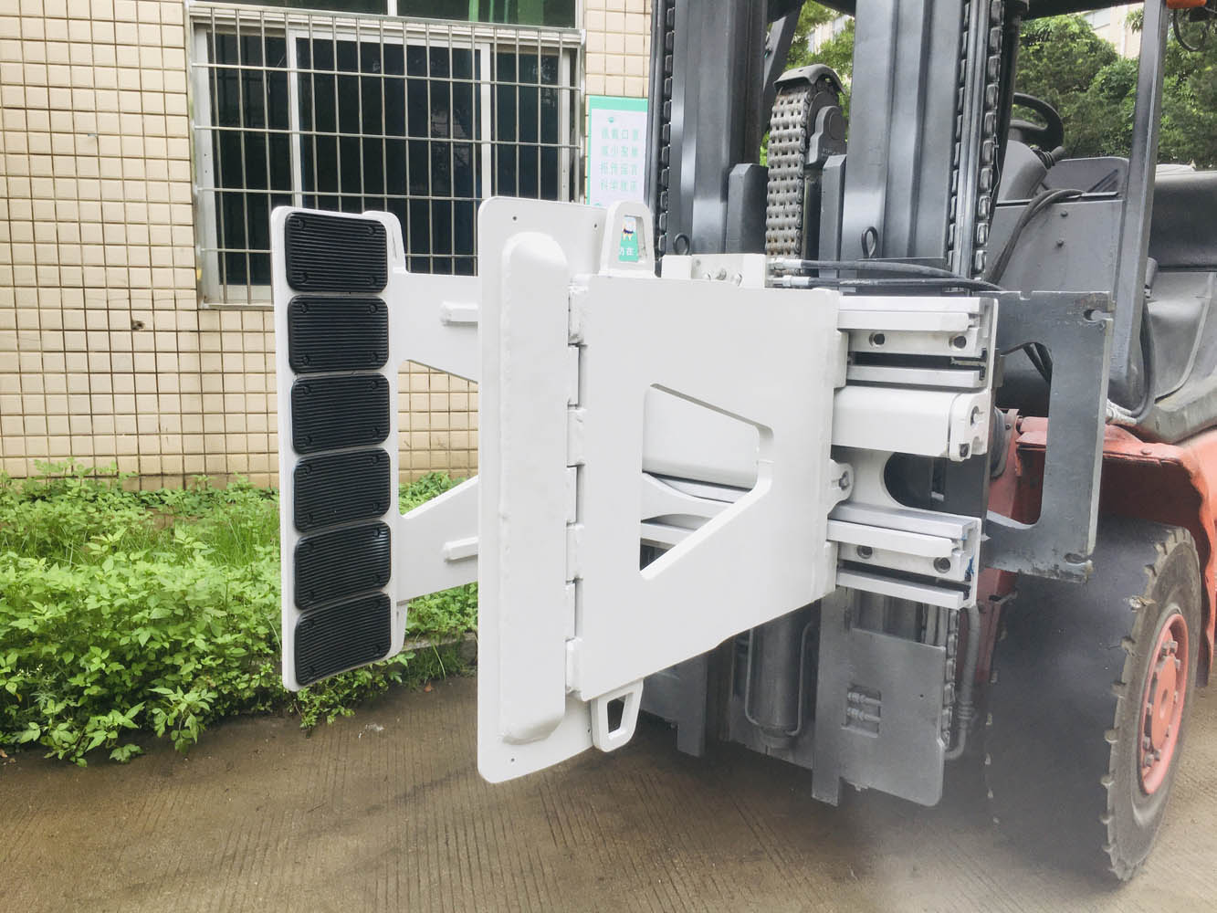 paper roll clamp Alritek Equipindo Jaya (11)